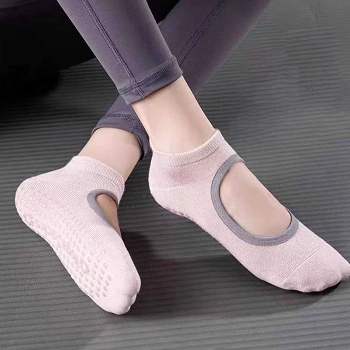 Non-Slip Yoga Socks for Women  - Pilates & Yoga Training Center incelemesi ve fiyatı
